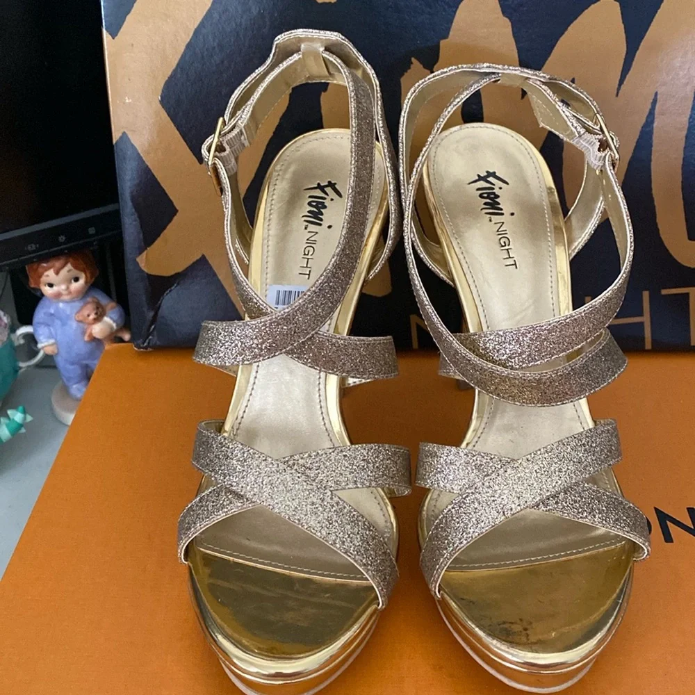 Golden Heels sandals, size 7.5